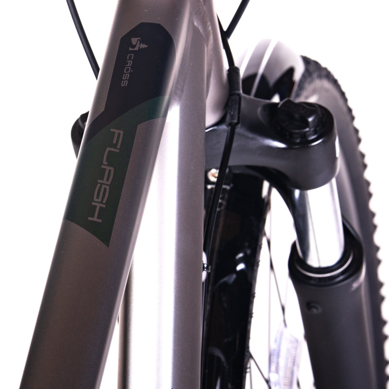 Dobry damski rower crossowy. Bardzo solidny z hamulcami tarczowymi.