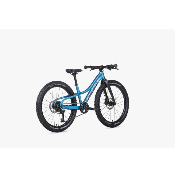 Sportowy bardzo lekki i wytrzymały rower dla dzieci i młodzieży. Mocne komponenty i hamulce tarczowe hydrauliczne